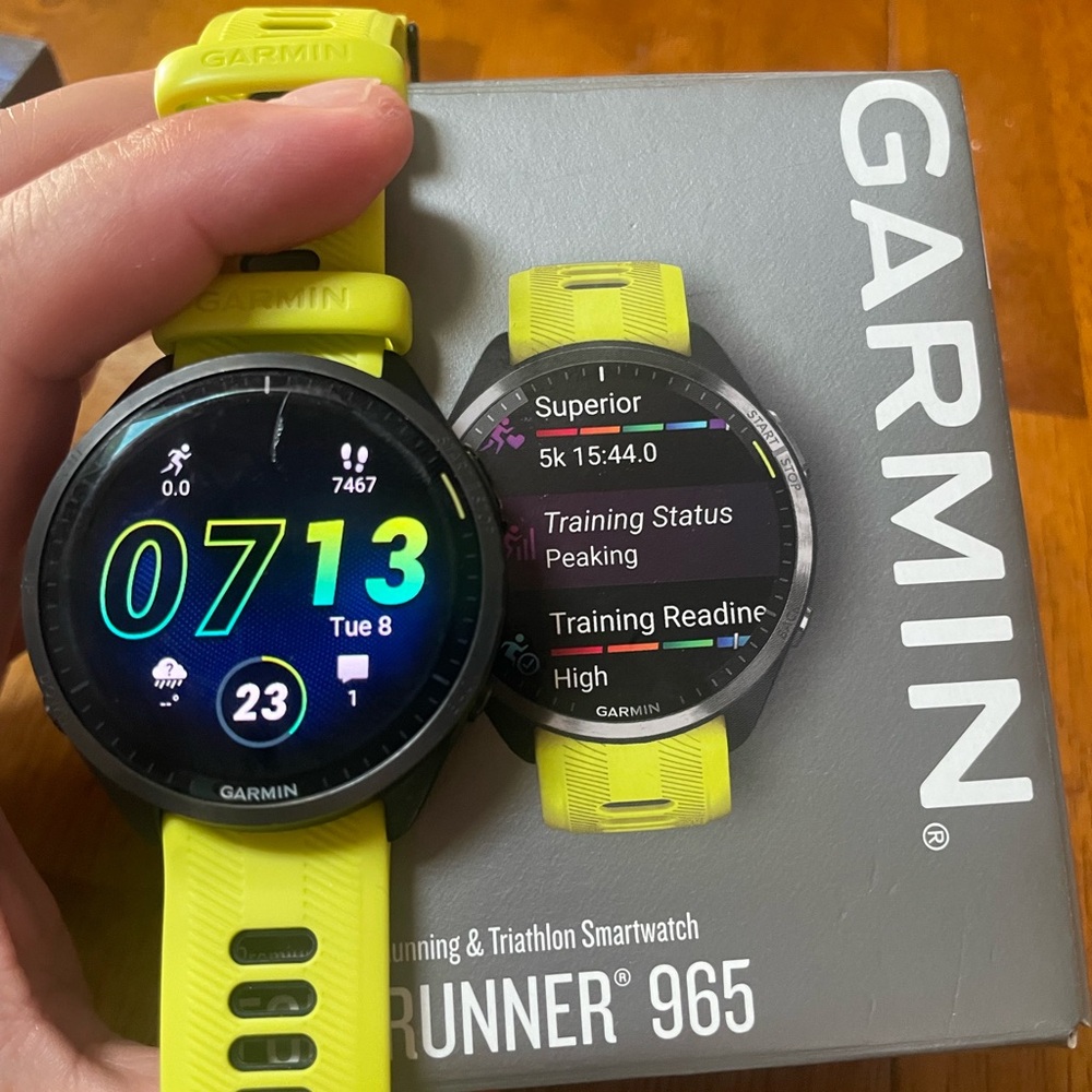 Garmin Smartwatch Yellow Fitness Tracker